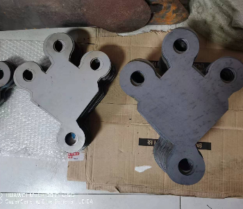 各種厚度塔機(jī)標(biāo)準(zhǔn)節(jié)墊片